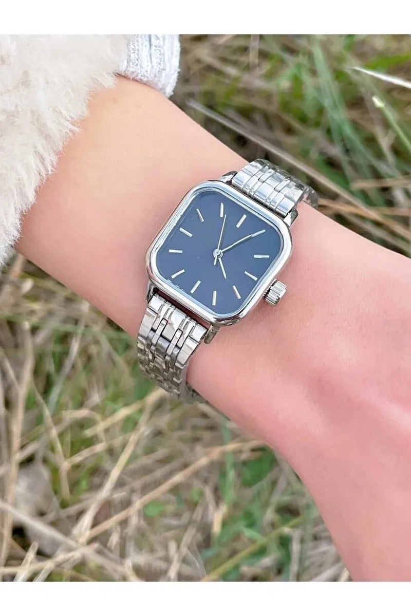 Montre Carrée Argent — Cadran Bleu Nuit