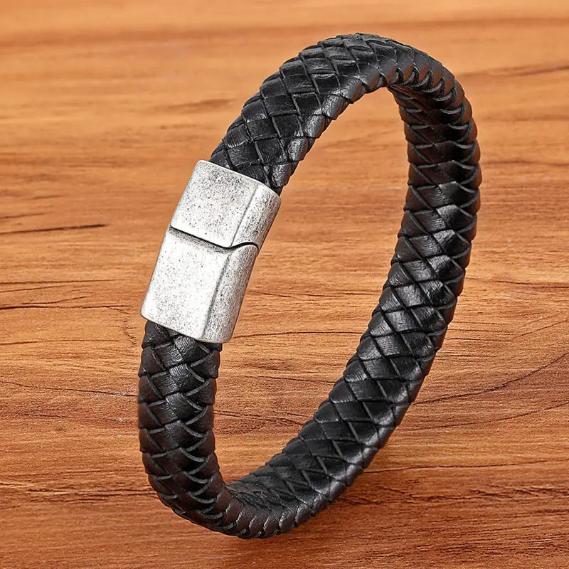 Bracelet Multi-Rangs Cuir & Acier Brossé
