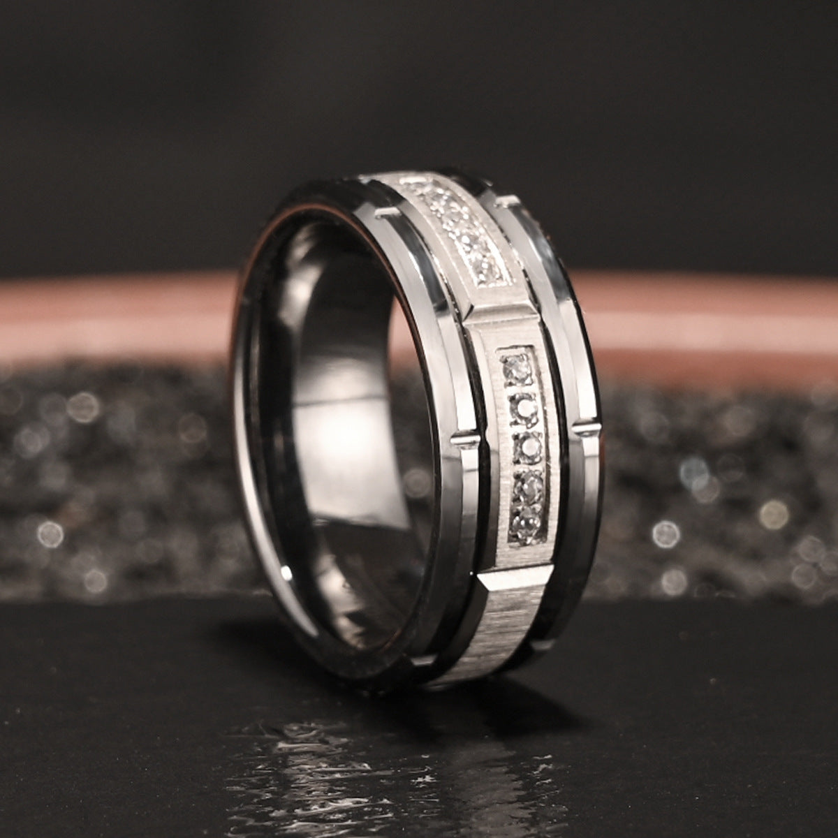 Bague Sertie Tungstène Brossé — vue de profil