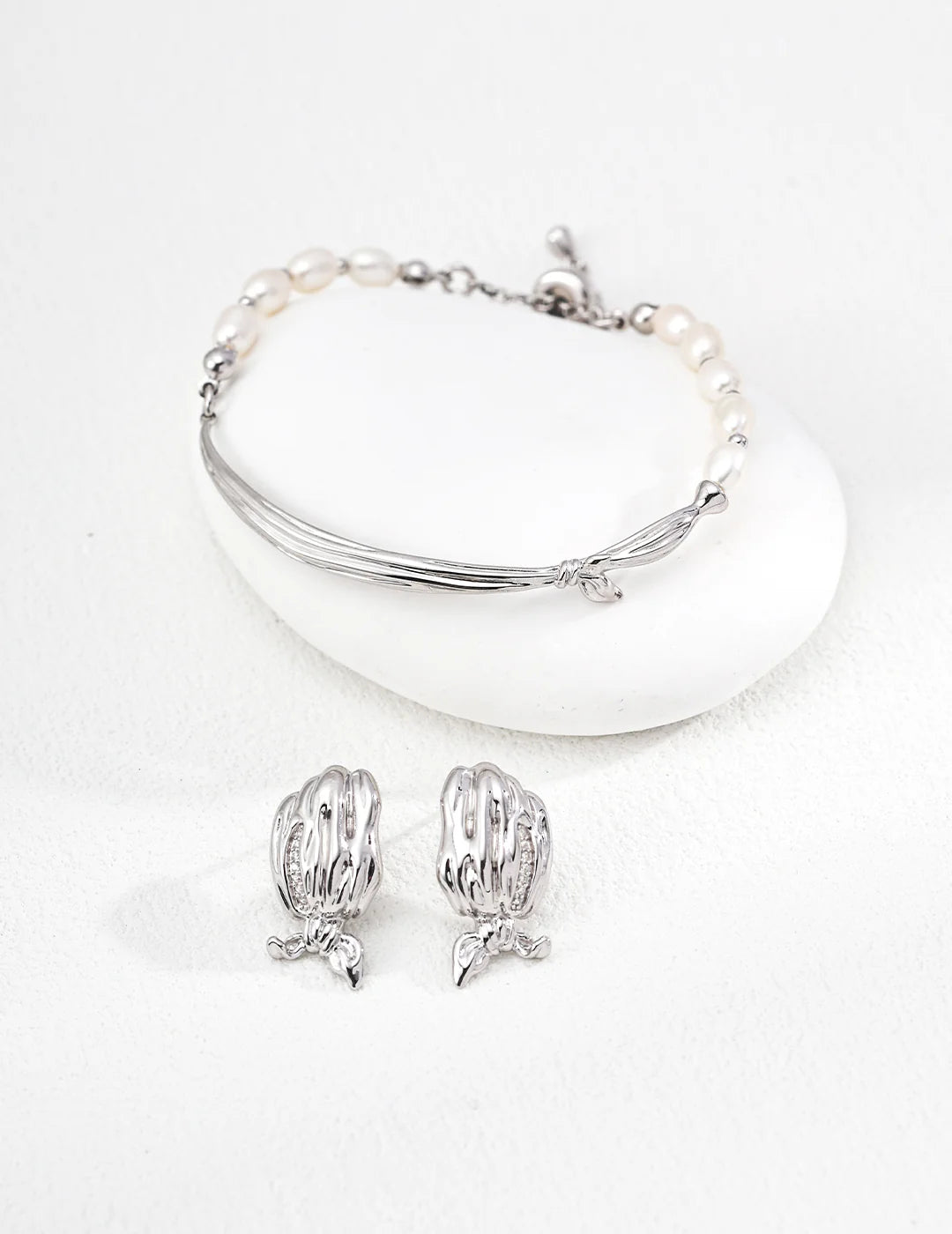 Bracelet Ruban Noué & Perles